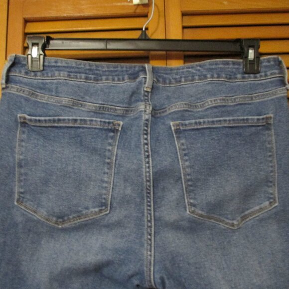 Old Navy jeans Rockstar Skinny distressed denim mid rise jeans size 18 - Picture 7 of 9